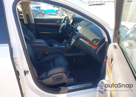 2013 Lincoln Mkt Ecoboost z USA, uszkodzony, nr VIN 2LMHJ5AT3DBL53584